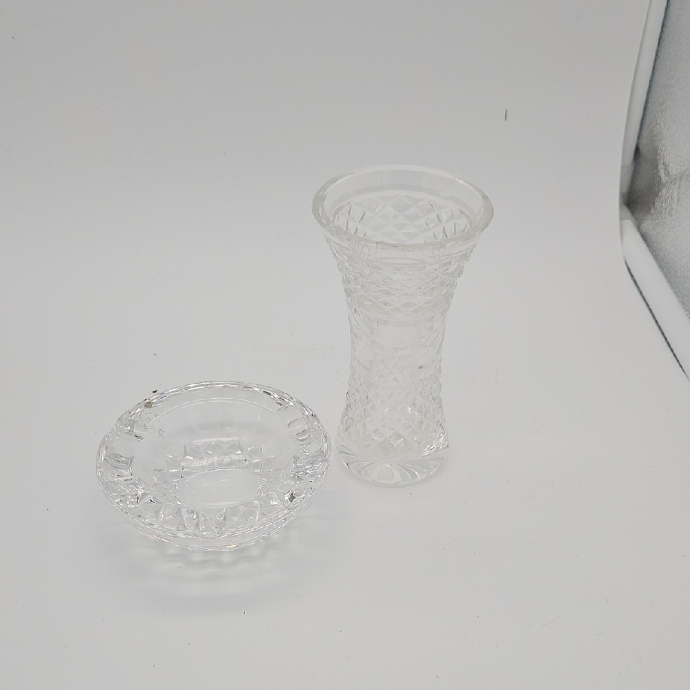 Elegant Clear Glass Vase and Dish Set